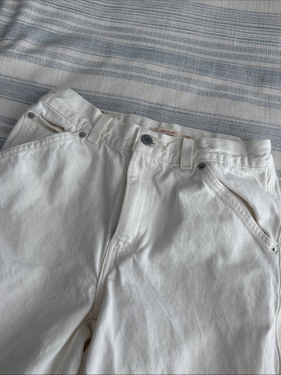 Denim - Levi's Premium Women White Jeans - Size 27